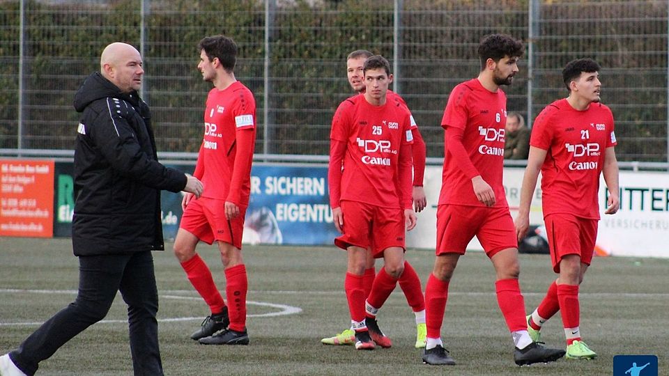 Jonny Susa hört als Trainer von Fortuna Bonn zum Saisonende auf.