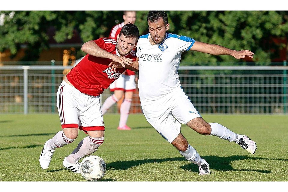 In der neuen Saison der Fußball-Kreisliga A2 wird der Kampf um die Spitze sehr eng werden. Der FC Dostluk (links) und die VfB U23 zählen zum erweiterten Favoritenkreis. Foto: Alexander Hoth