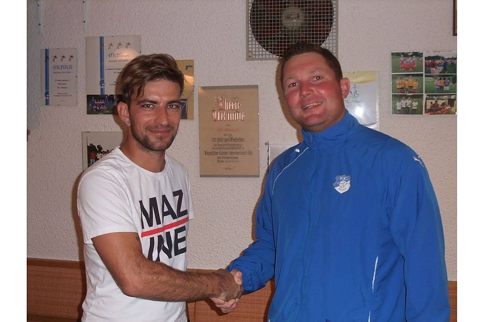 Trainer Andreas Finkenzeller (li.) und Abteilungsleiter Karl Trautmannsberger. F: FCA