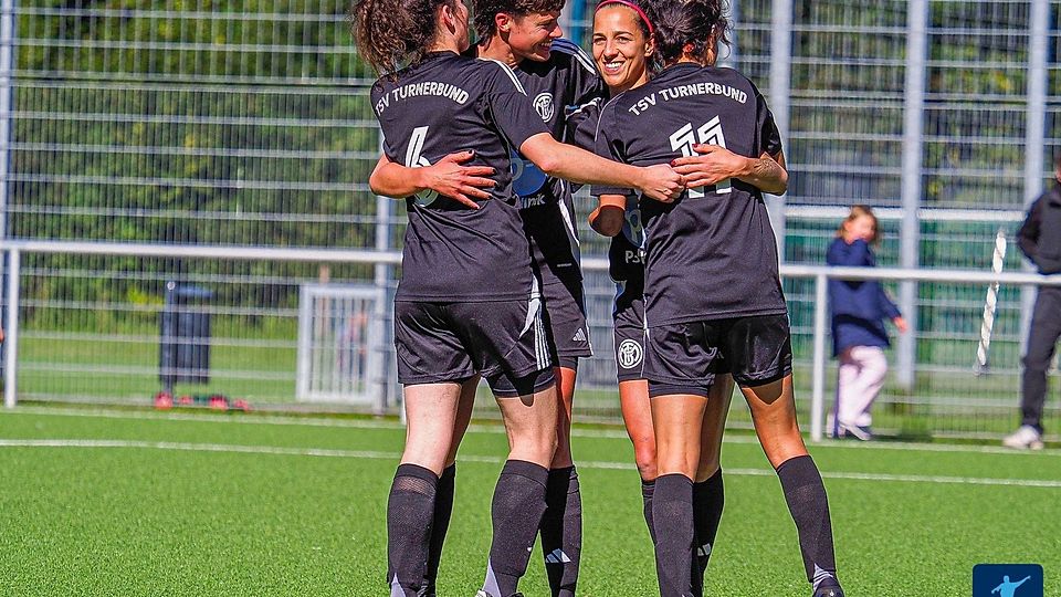 Nr 6 Rosi Baus bei den Torschützinnen Tewes, Richter, Seyfi