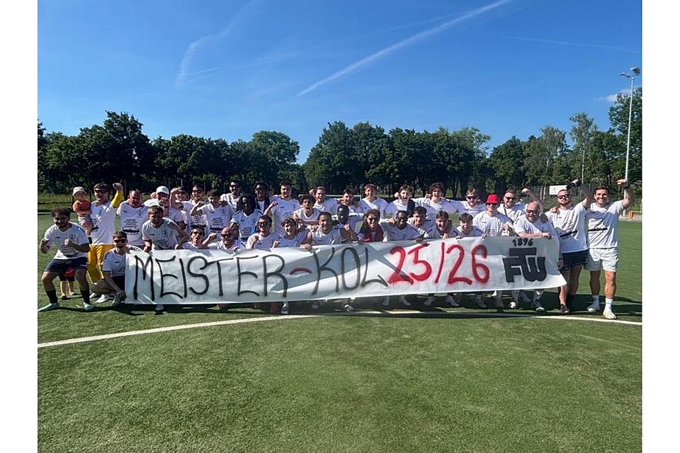 Gruppenliga - die Mannschaft der Freien Turnerschaft hat nach einer denkwürdigen Kreisoberliga-Saison mit Meisterschaft und Aufstieg Sensationelles vollbracht. Foto: FTW Gruppenliga - die Mannschaft der Freien Turnerschaft hat nach einer denkwürdigen Kreisoberliga-Saison mit Meisterschaft und Aufstieg Sensationelles vollbracht. Foto: FTW
