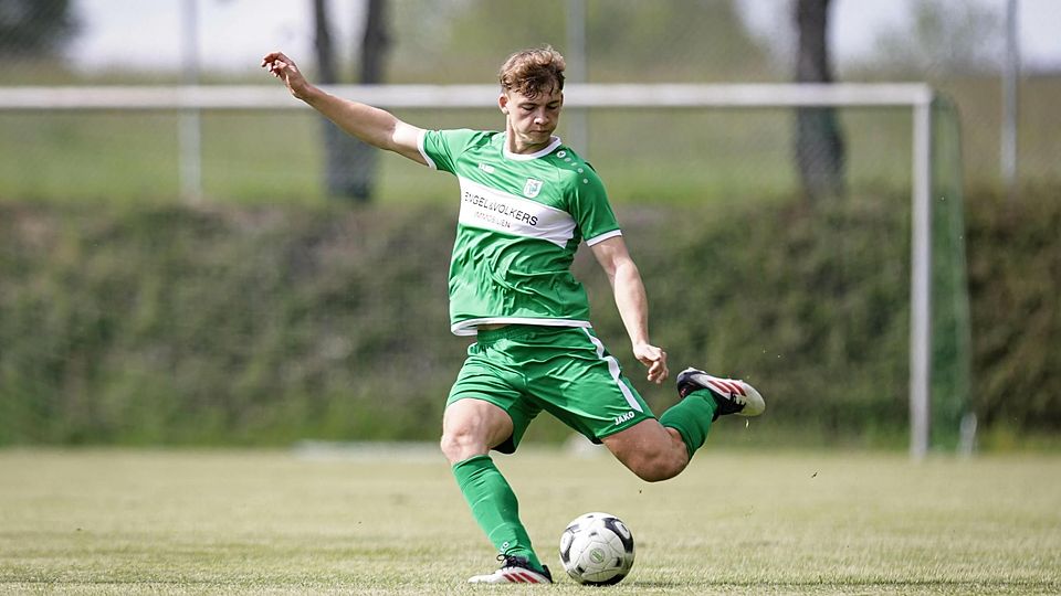 Sein Treffer genügt nicht: Camilo Kaspar erzielt die zwischenzeitliche Murnauer 2:1-Führung.