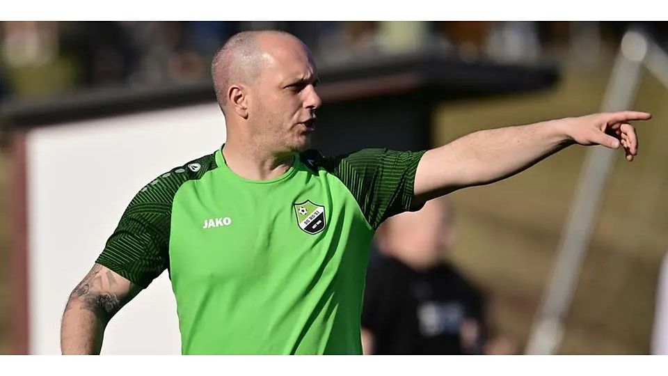 Ist die SG Roth/Simmersbach der erste Verfolger des Tabellenzweiten SV Herborn? SG-Trainer Michael Schmoranzer hat eine ganz klare Meinung. Ist die SG Roth/Simmersbach der erste Verfolger des Tabellenzweiten SV Herborn? SG-Trainer Michael Schmoranzer hat eine ganz klare Meinung. © Henrik Schneider