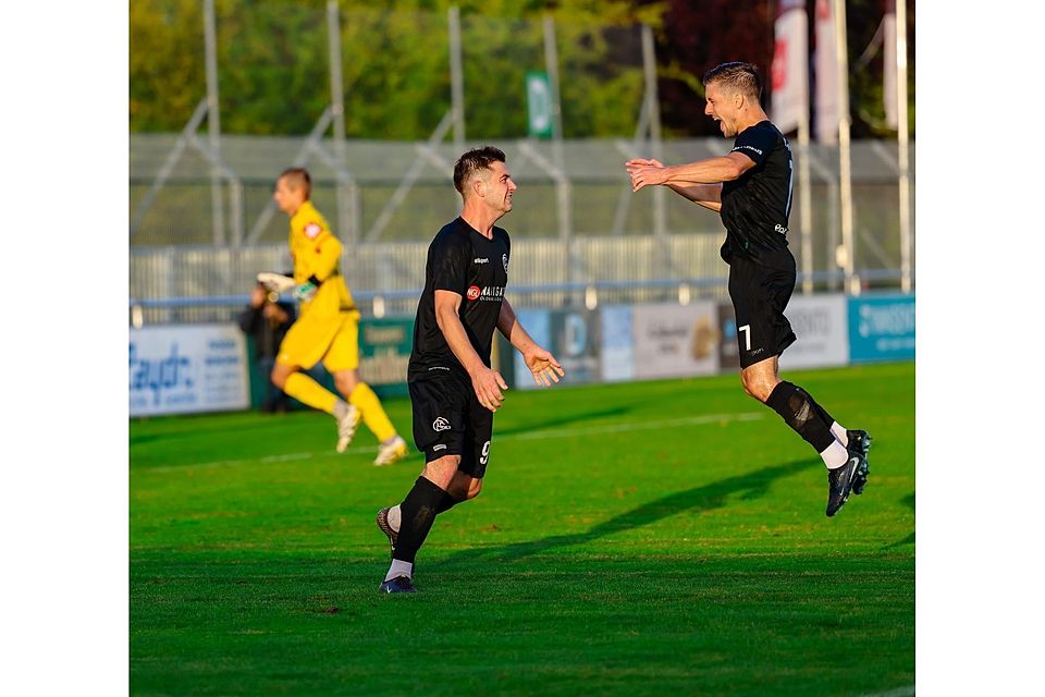 Schwaig FC Schalding Fußball Bayernliga Ascher.jpg