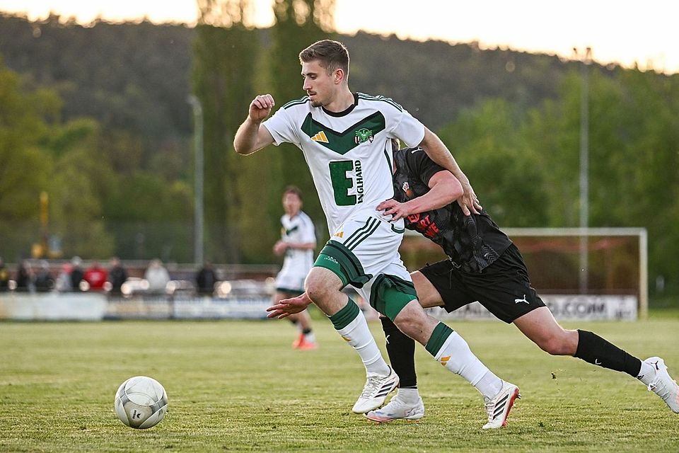 Ammerthals Henrik Brüggen sah kurz nach Wiederbeginn die Rote Karte.