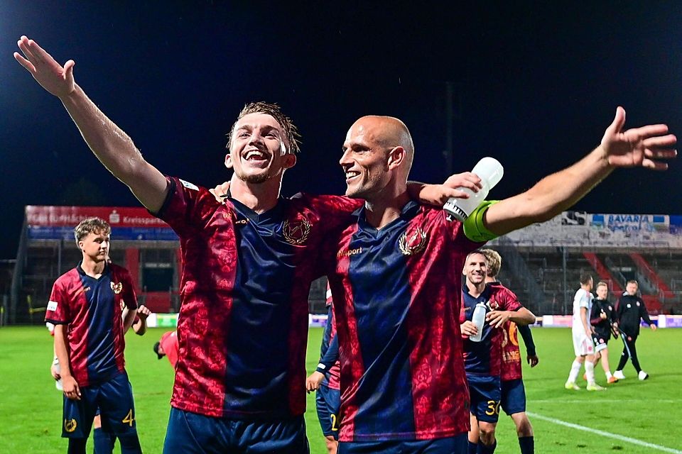 Cornelius Pfeiffer und Manuel Stiefler (r.) trafen beide gegen Burghausen. Cornelius Pfeiffer und Manuel Stiefler (r.) trafen beide gegen Burghausen.