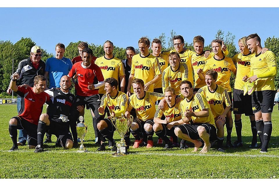 Kreispokalsieger 2015: Das Team des  TSV Altenholz. Foto: Sieg