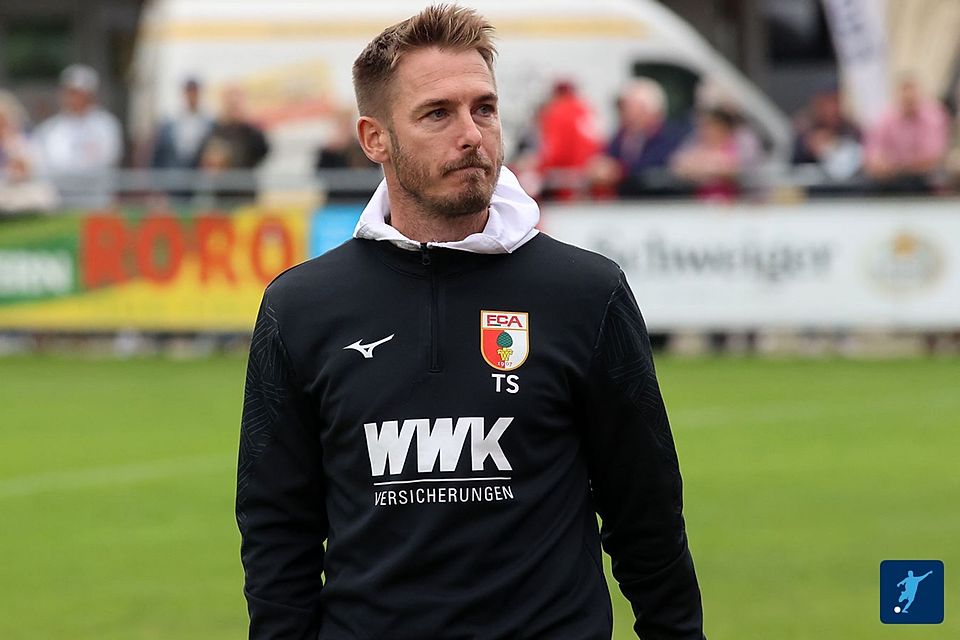 Tobias Strobl übernimmt interimsmäßig die Bundesligamannschaft des FC Augsburg.