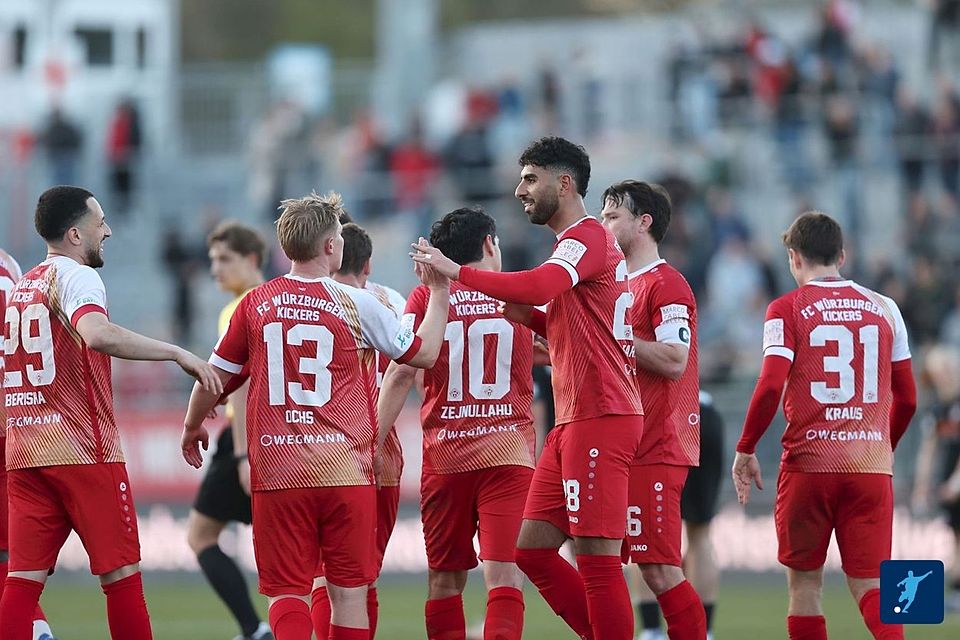 Eine formidable Leistung bringt die Würzburger Kickers auf einen Zähler an den Spitzenreiter aus Nürnberg ran