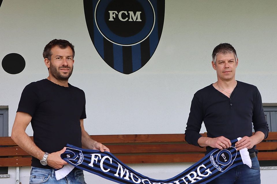 Zurück in die Zukunft: Sportleiter Philipp Reiter (l.) freut sich auf die Zusammenarbeit mit Mario Sinicki. Dieser war bereits von 2008 bis 2014 Trainer beim FC Moosburg.