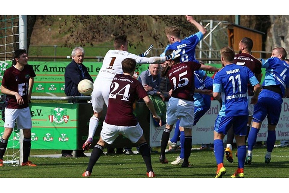 Keinen Sieger gab es im Duell zwischen der DJK Ammerthal und dem SV Vikotria Aschaffenburg F: Rothe