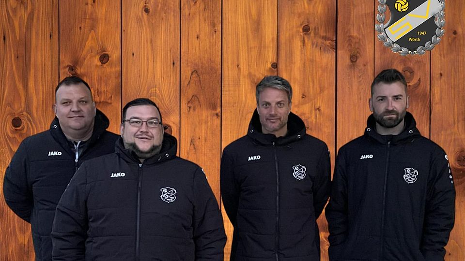 v.l. Co-Trainer Kollmann, Wastian, Cheftrainer Wimmer und 2.Vorstand Schmitt