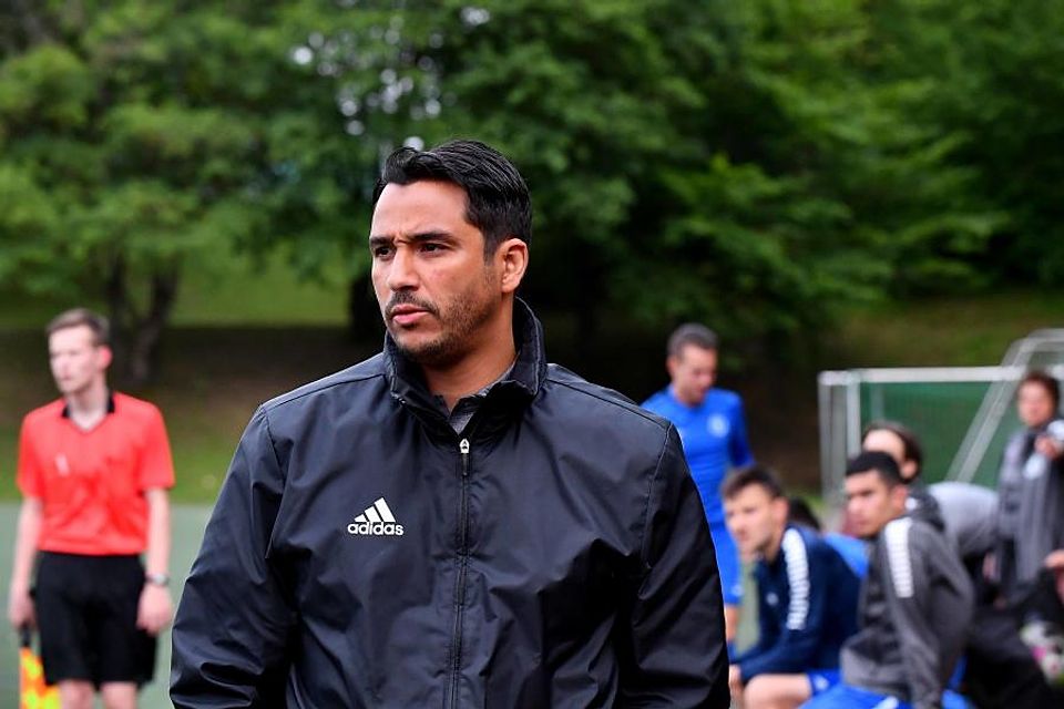 Lobt sein Team trotz der 1:2-Niederlage: SVG-Trainer Anouar Ddaou.	