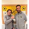 Tim Ronecker (l.) und St.Leons Sportlicher Leiter Yusuf Sarica.
