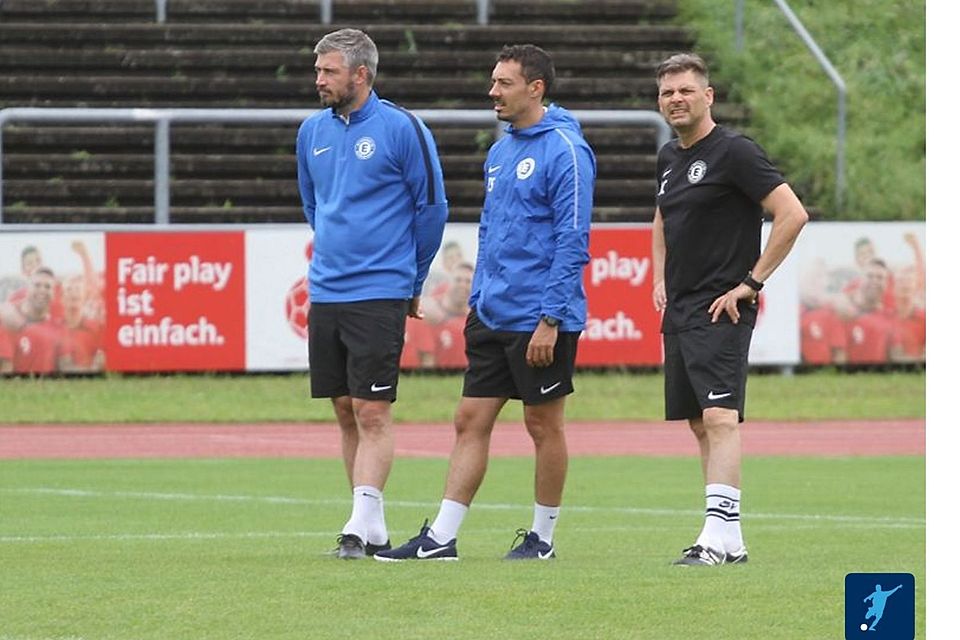 Eintracht-Trainer Thomas Schwarz (Mitte) war mit dem Auftritt gegen Kirchberg zufrieden. 