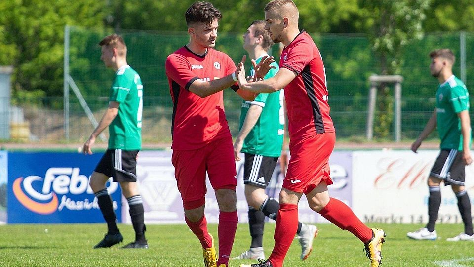 Albert Halilaj (links) kehrt vom SV Dessau 05 zum Schöppensteg zurück.