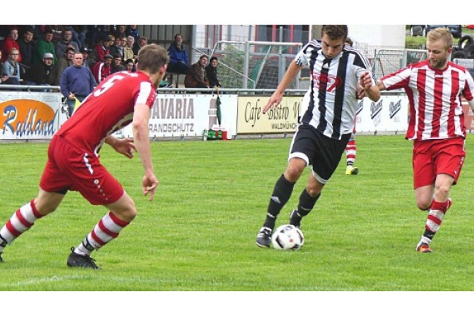 Der FC Ottenzell entführte die PUnkte aus Waldmünchen    Foto: Fleischmann