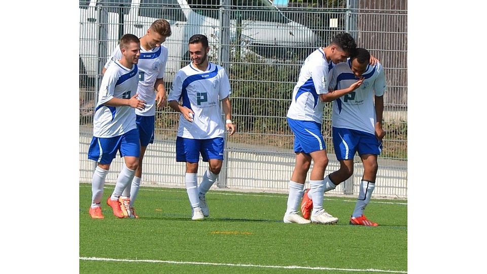 Spiel gedreht - der FC Eschborn II besiegt Bierstadt mit 4:3. Foto: Schulz.