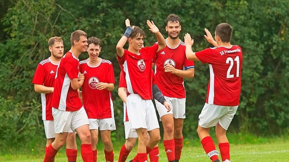 Der SG Friedenweiler/Rötenbach ist der Start in die neue Saison mal so richtig gelungen. Gegen die SG Schluchsee/Feldberg setzte sich der Mitfavorit im Aufstiegsrennen aus der Staffel II mit 9:2 durch. Torjubel gehörte also praktisch zur Routine. 