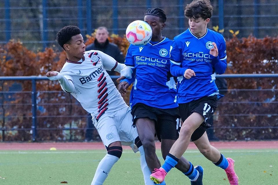 Bayer Leverkusen: U19 lässt Punkte liegen, U17 siegt in Gladbach - FuPa