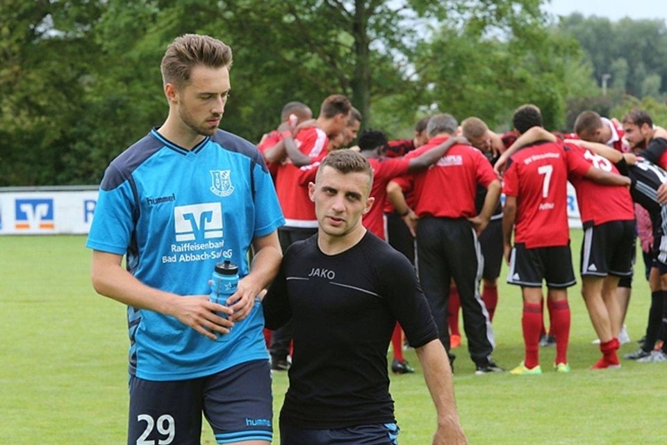 Maximilian Hupfloher (links) sammelte im Trikot des TSV Bad Abbach Erfahrung in der Landesliga. Foto: Brüssel