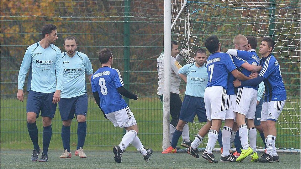 Die SG Wambach/Bärstadt durfte gleich fünfmal gegen Barisspor Idstein jubeln. Foto: Tom Klein.