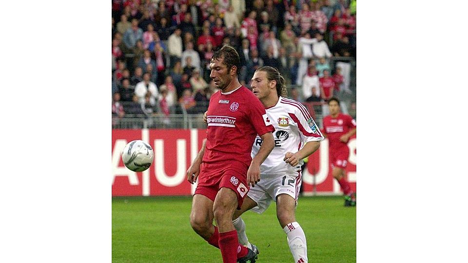 Abwehrsäule von Mainz 05: Auf Peter Neustädter (li.) war hinten Verlass.