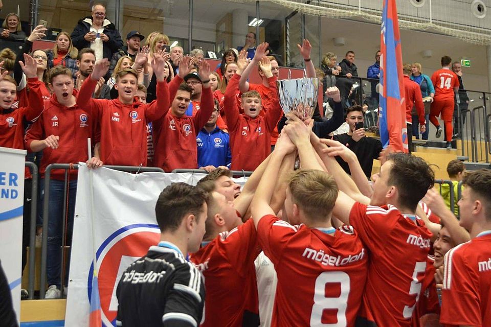Während die SpVgg Mögeldorf ihren Coup bei der bayerischen Hallenmeisterschaft feierte, blieb für den schwäbischen Vertreter TSV Nördlingen nur die Zuschauerrolle.