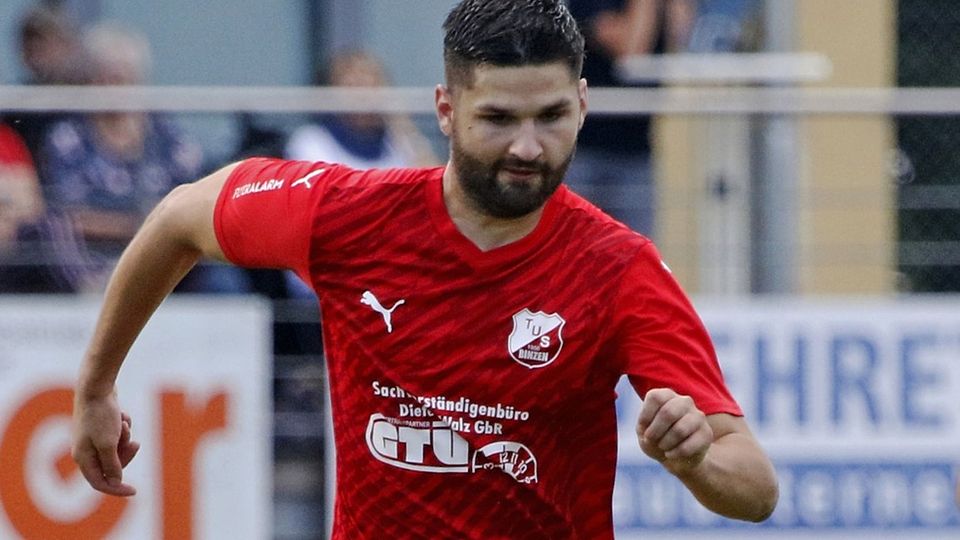 Flexibilität und Ruhe am Ball: TuS-Verteidiger Patrick Baumgartner 