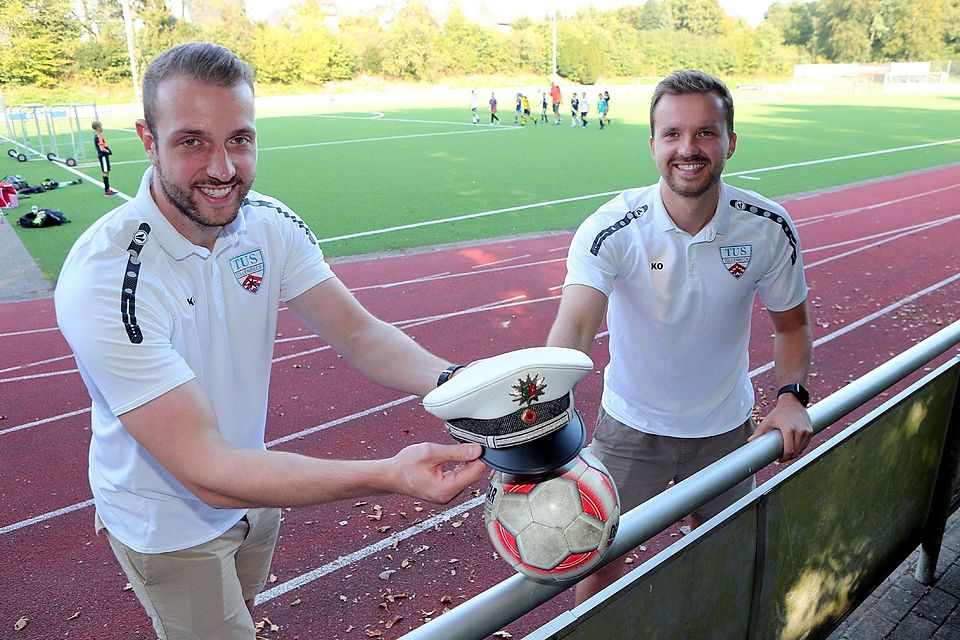 Brüder im Geiste: Dennis Kipp (l.) und Robin Welge verbindet der Fußball und ihr Job.