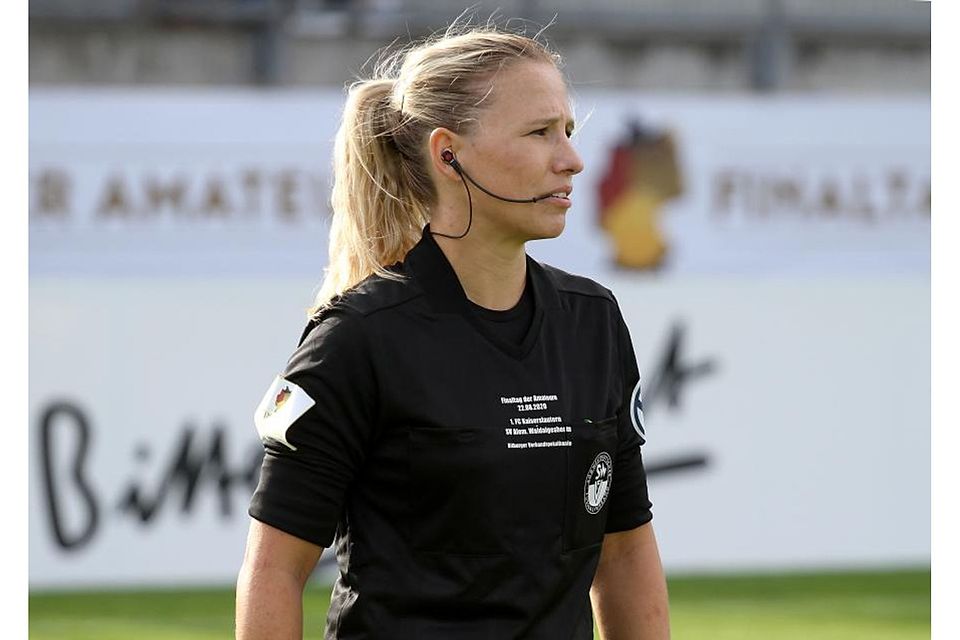 Ines Appelmann ist die erfolgreichste Schiedsrichterin im SWFV. Die Pädagogin macht sich aber auch in der Ausbildung des Referee-Nachwuchses verdient.	Foto: Mario Luge