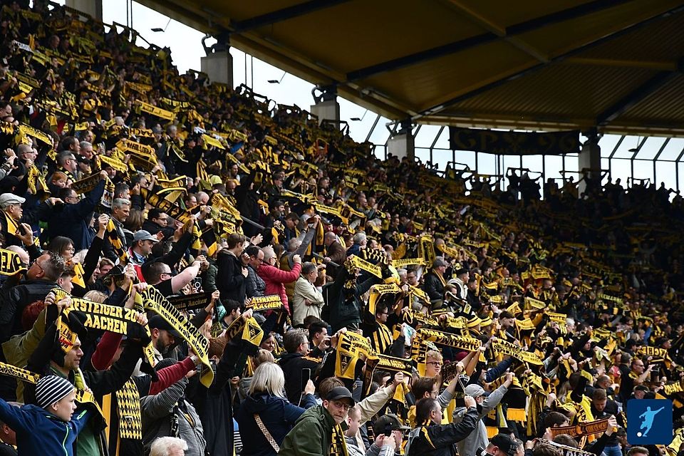 Beim Rekordspiel gegen den 1. FC Bocholt konnten die Aachener den heimischen Tivoli ausverkaufen. Beim Rekordspiel gegen den 1. FC Bocholt konnten die Aachener den heimischen Tivoli ausverkaufen.