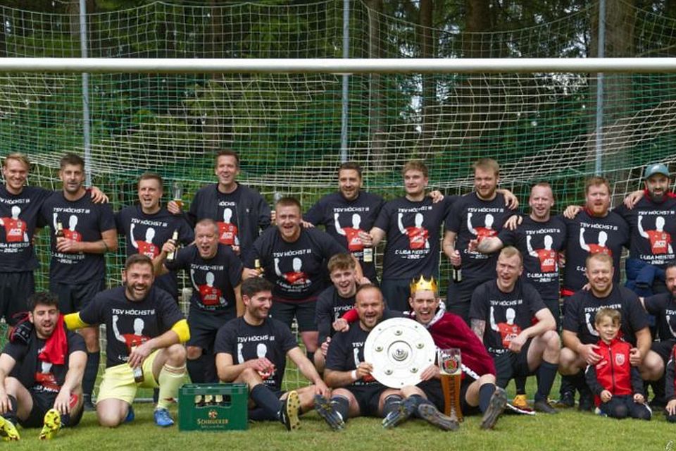 Keiner der Top fünf der C-Liga will aufsteigen –-darunter auch die Meistermannschaft des TSV Höchst III. © Juergen Manschitz/TSV Höchst Keiner der Top fünf der C-Liga will aufsteigen –-darunter auch die Meistermannschaft des TSV Höchst III. © Juergen Manschitz/TSV Höchst