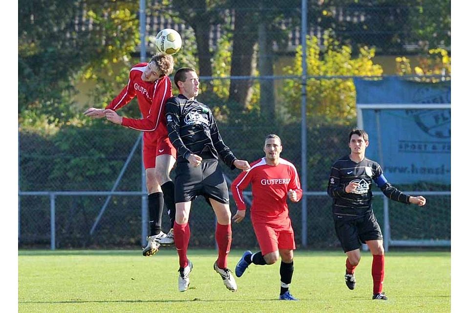 Zum Abstiegsendspiel empfängt am letztenn Spieltag die TSV Amicitia Viernheim, den TSV Buchen.   Foto: Siegfried Lörz