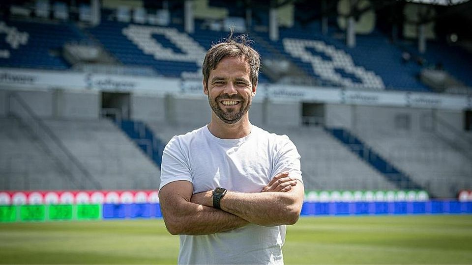 Auf der Erfolgswelle: U21-Trainer Daniel Petrowsky darf mit seiner Mannschaft selbstbewusst nach Fernwald fahren.