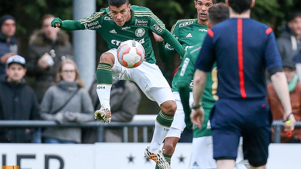 F: Christian Deutzmann