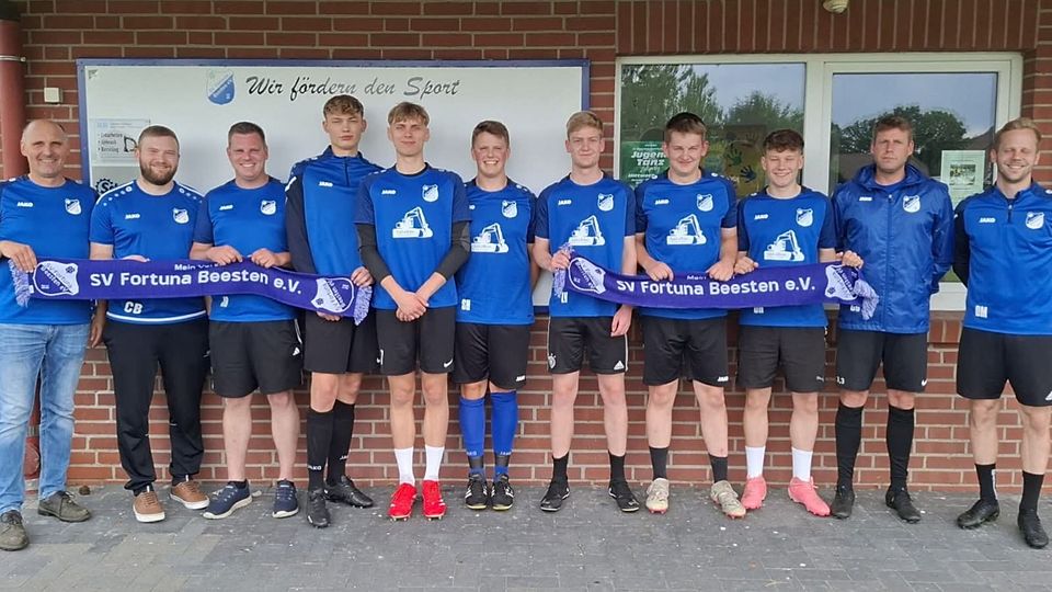 Bild v.l.n.r.: Matthias Heymann, Christopher Benning, Julian Robers, Lasse Beckmann, Vinzent Heymann, Simon Heet, Lennard Volbers, Felix Otting, Oliver Hormann, Marvin Deupmann, Dominik Mersmann (Es fehlt Dominik Prekel)