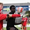 Neuzugang Amadou Kaba (rechts) erzielte das 1:0 für den Offenburger FV.