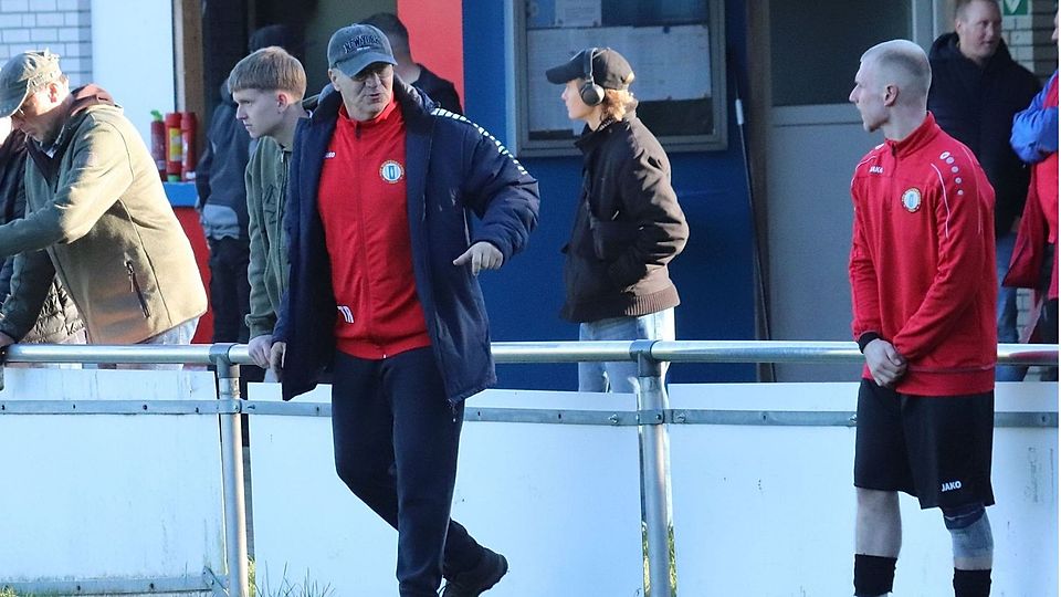 Für Manfred Mansfeld (links) und sein Team ging es in der Vorrunde auf und ab.