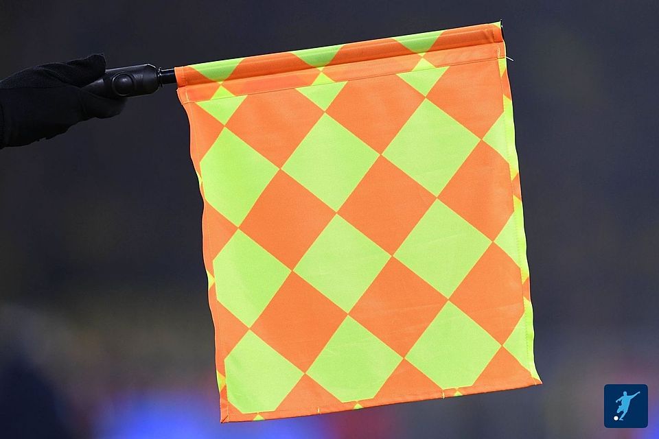 Ein Angriff auf einen Linienrichter überschattet das Kreispokalfinale von Oberhausen-Bottrop.