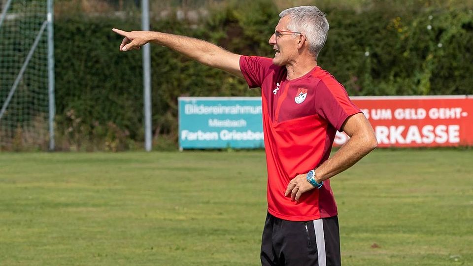 Will oben angreifen: SV-Miesbach-Trainer Hans-Werner Grünwald.
