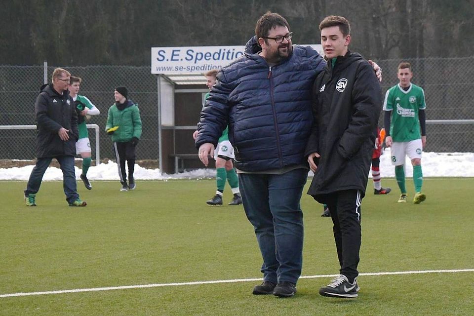 Markus Willeitner (Bildmittte) übernimmt das Traineramt beim FC Vilshofen 