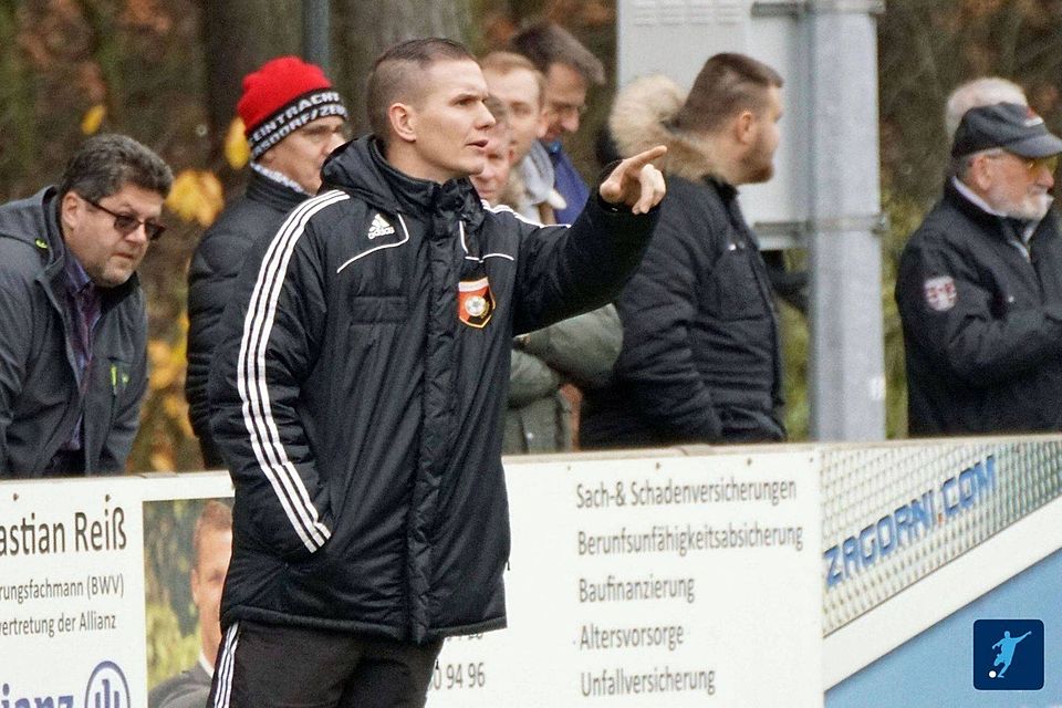Miersdorf/Zeuthen siegt gegen Tabellenführer 1. FC Frankfurt und bleibt zu Hause weiter ungeschlagen.