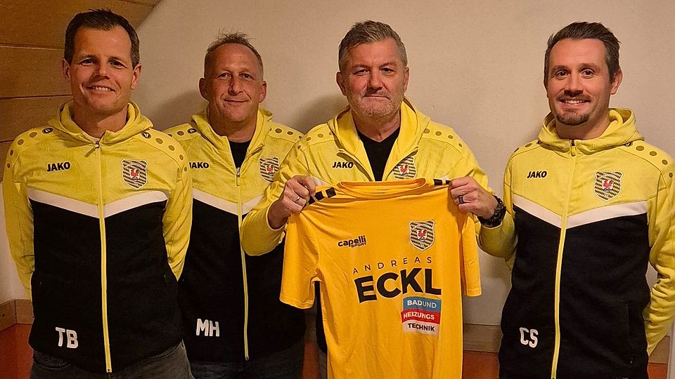 Von links: Sportlicher Leiter Thorsten Baierlein, Teammanager Michael Heidlinger, Neu-Trainer Holger Fleck und Sportlicher Liter Christian Seifert.