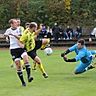 Hält den Sieg fest: Florian Lohmeier, Torwart der SpVgg Attenkirchen, zeigt beim 1:0 gegen Mauern eine Glanzparade.