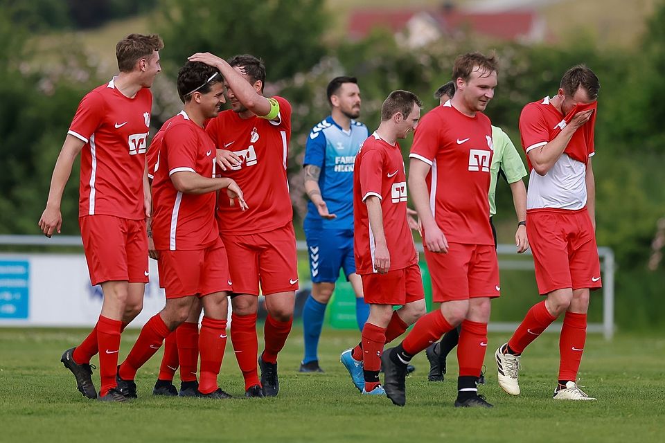 Viel zu feiern hatte der FC Rennertshofen bei seinem 6:1-Kantersieg gegen den SF Friedberg.