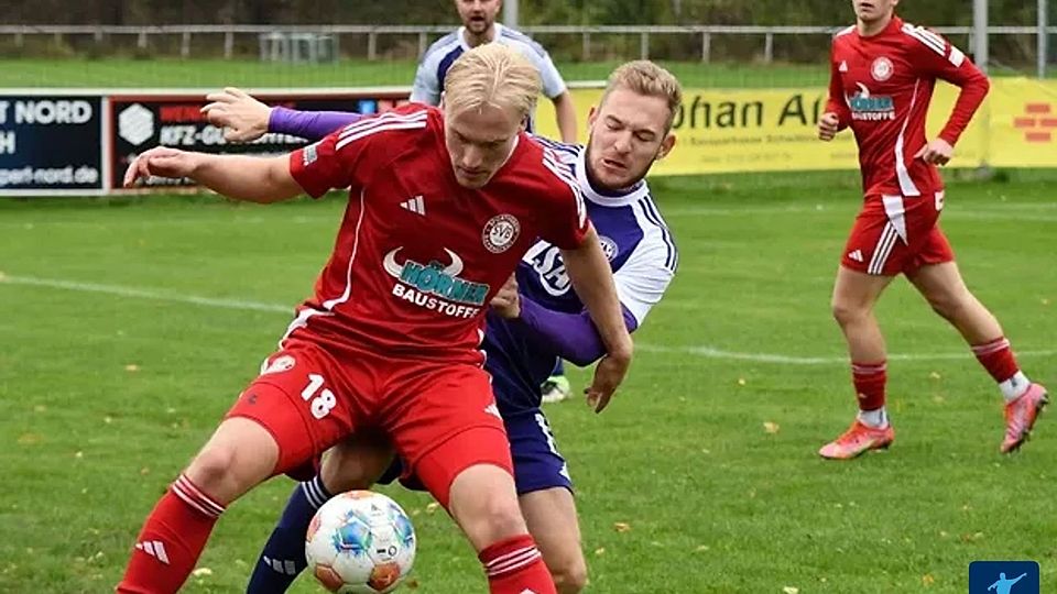 SV Bavenstedt verlängert mit Cedric Jahnel (vorne)