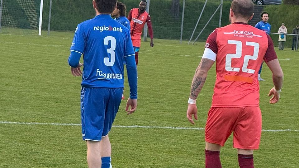 Jonas Zürcher (links) gegen Neel Rüegg (rechts)