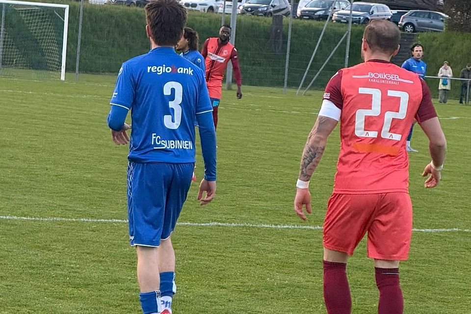 Jonas Zürcher (links) gegen Neel Rüegg (rechts)