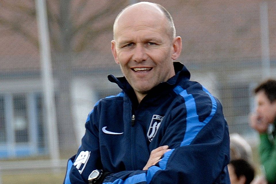 Armin Resselberger war bisher Trainer bei den Vereinen FC Gundelfingen, TSV Offingen und SSV Dillingen. Im Jugendbereich trainierte er vier Jahre beim TSV 1860 München.	F.: Karl Aumiller